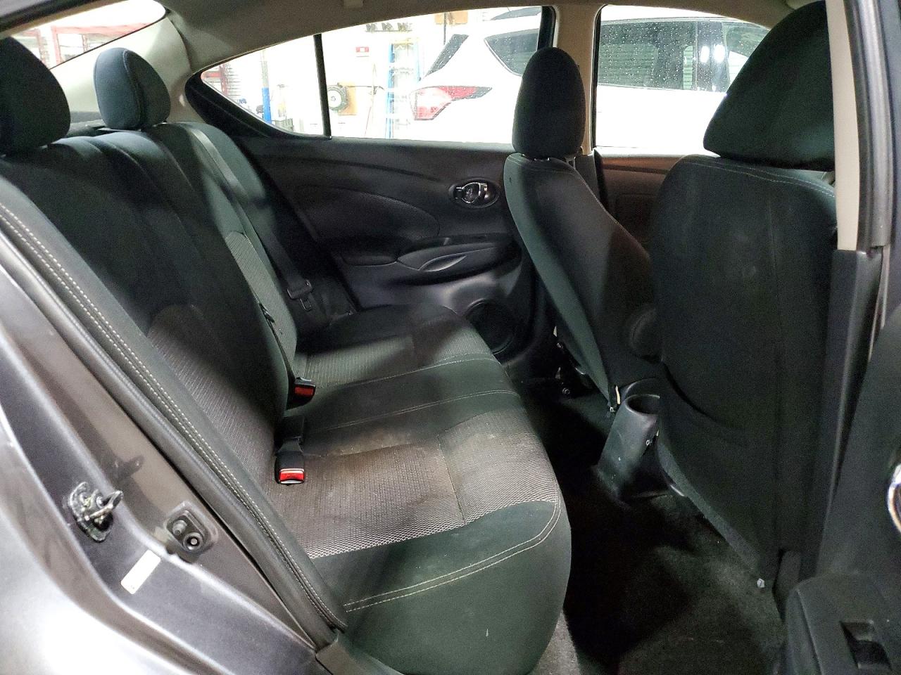2019 NISSAN VERSA S photo 10