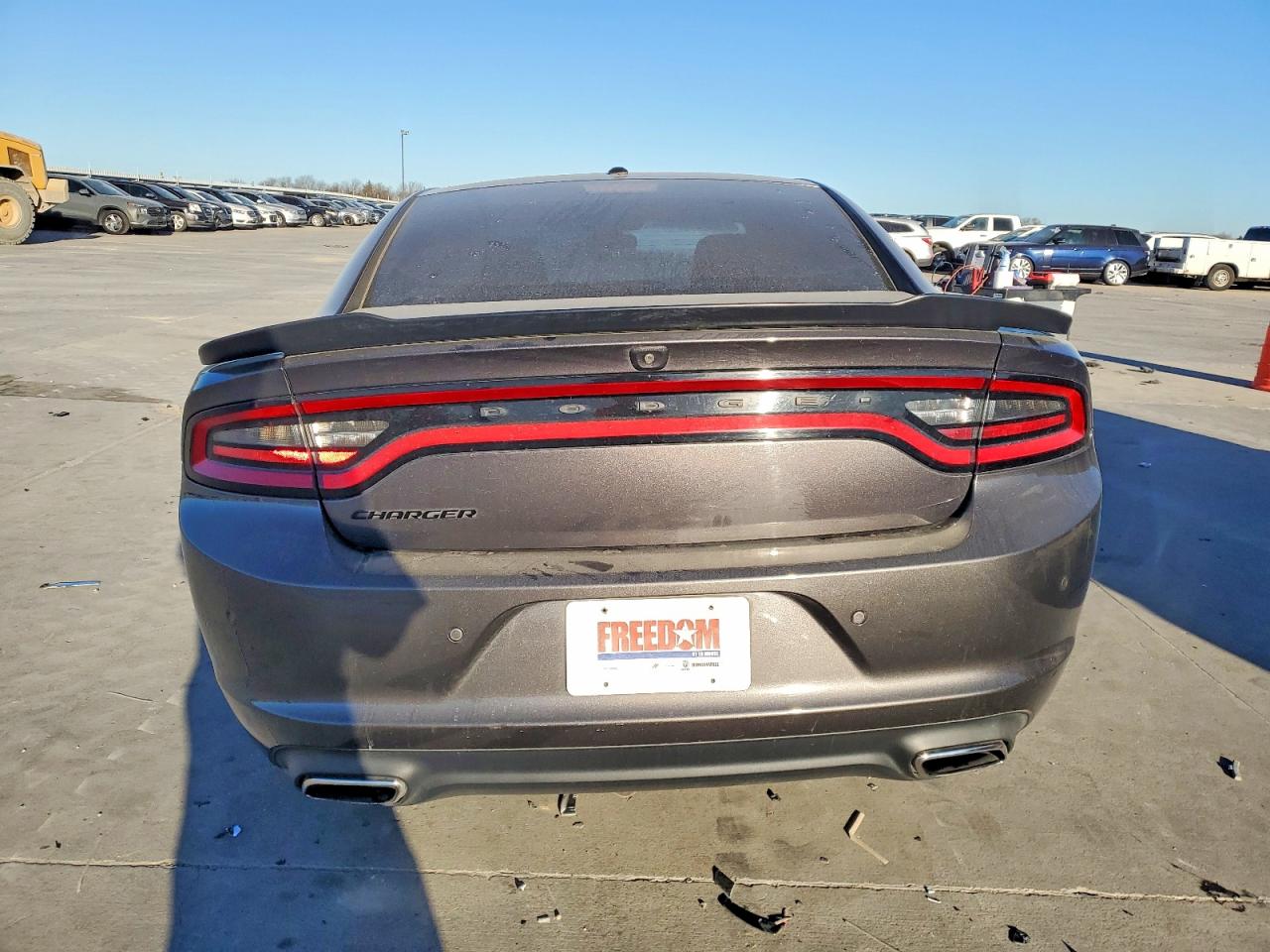 2020 DODGE CHARGER SXT photo 6