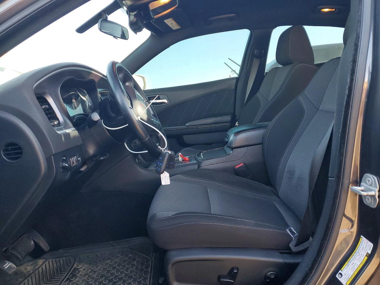 2020 DODGE CHARGER SXT photo 7