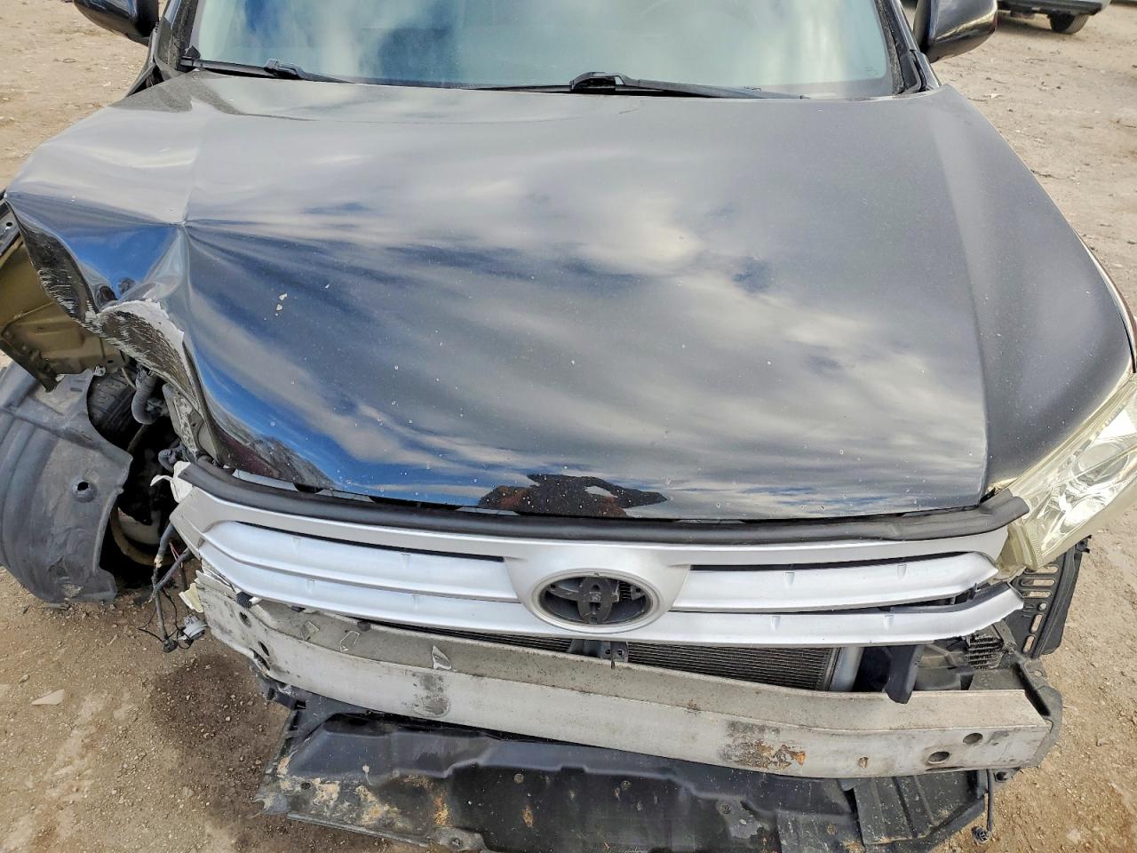 2012 TOYOTA HIGHLANDER LIMITED photo 12