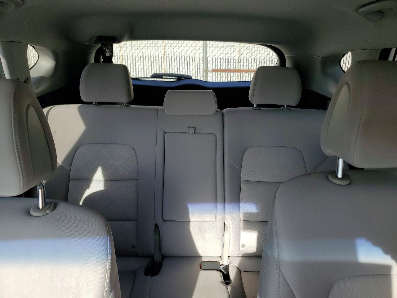 2017 HYUNDAI TUCSON SE photo 19