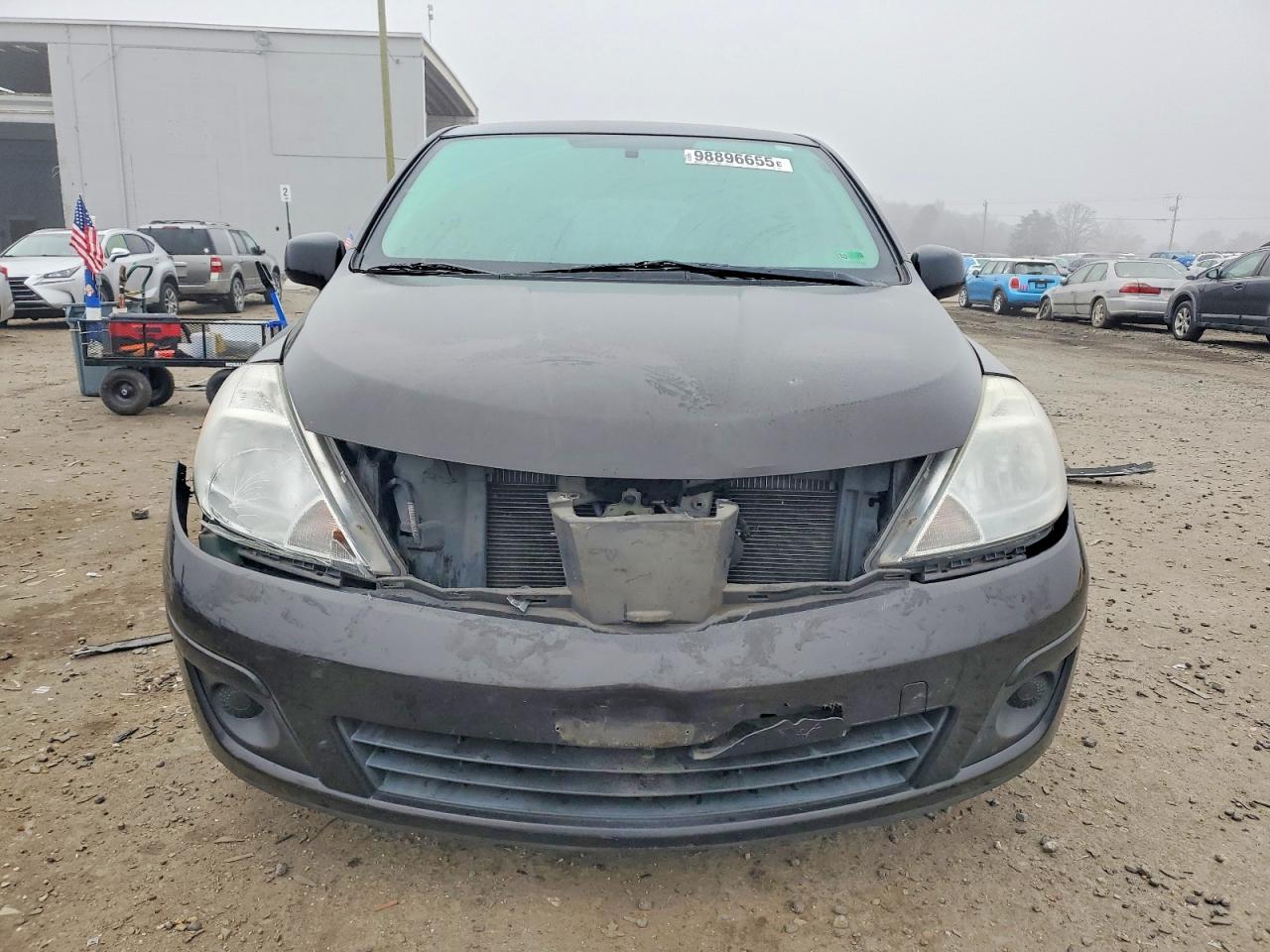 2011 NISSAN VERSA S photo 5
