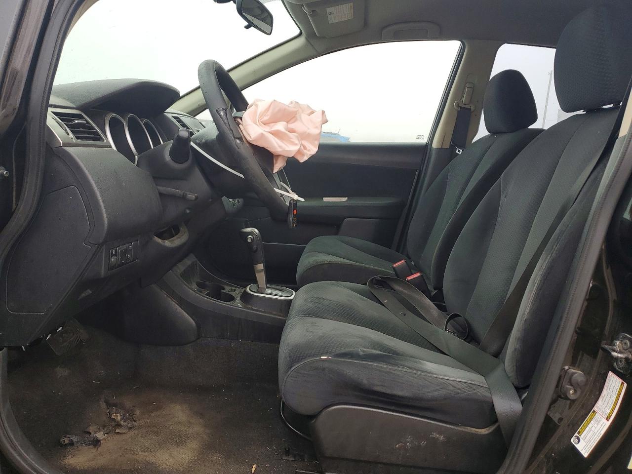 2011 NISSAN VERSA S photo 7