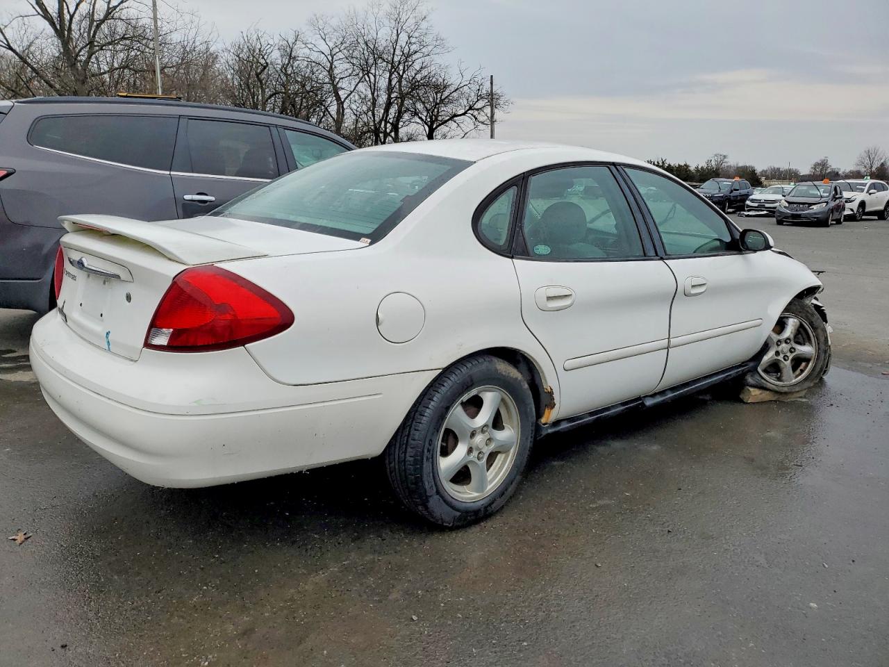 2003 FORD TAURUS SES photo 3