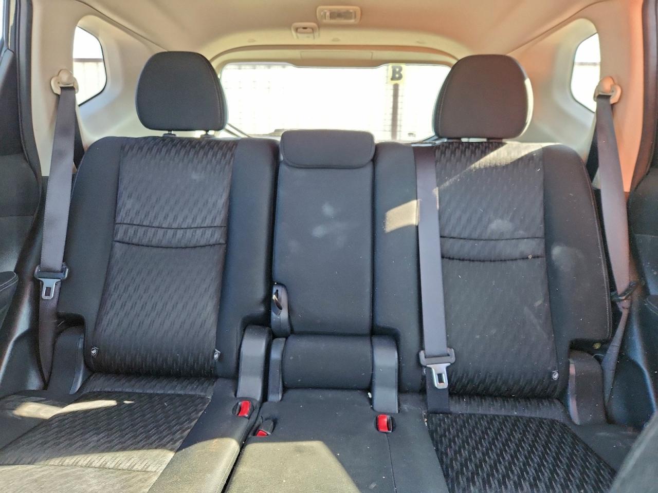 2018 NISSAN ROGUE S photo 10