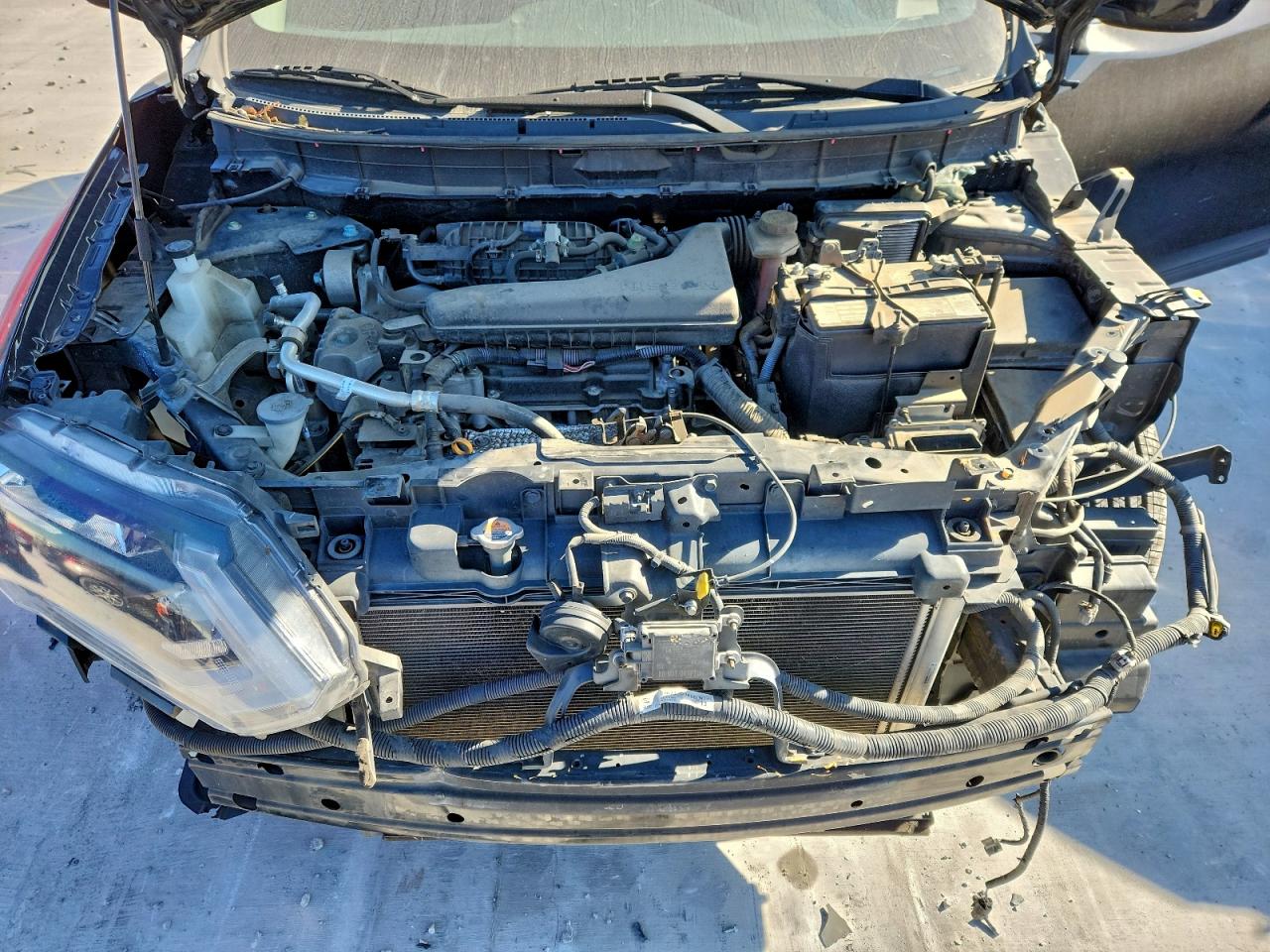 2018 NISSAN ROGUE S photo 12