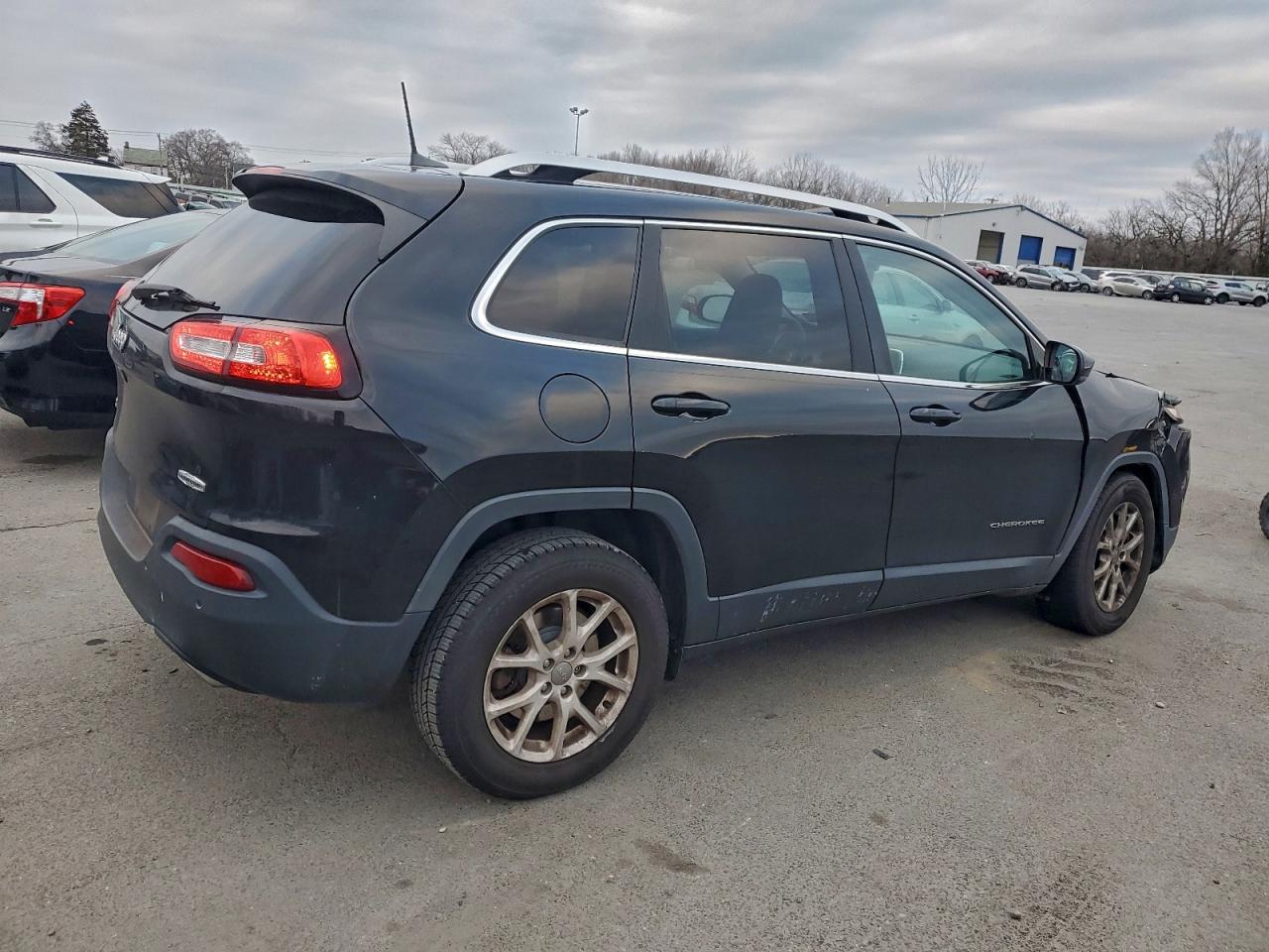 2018 JEEP CHEROKEE LATITUDE PLUS photo 3