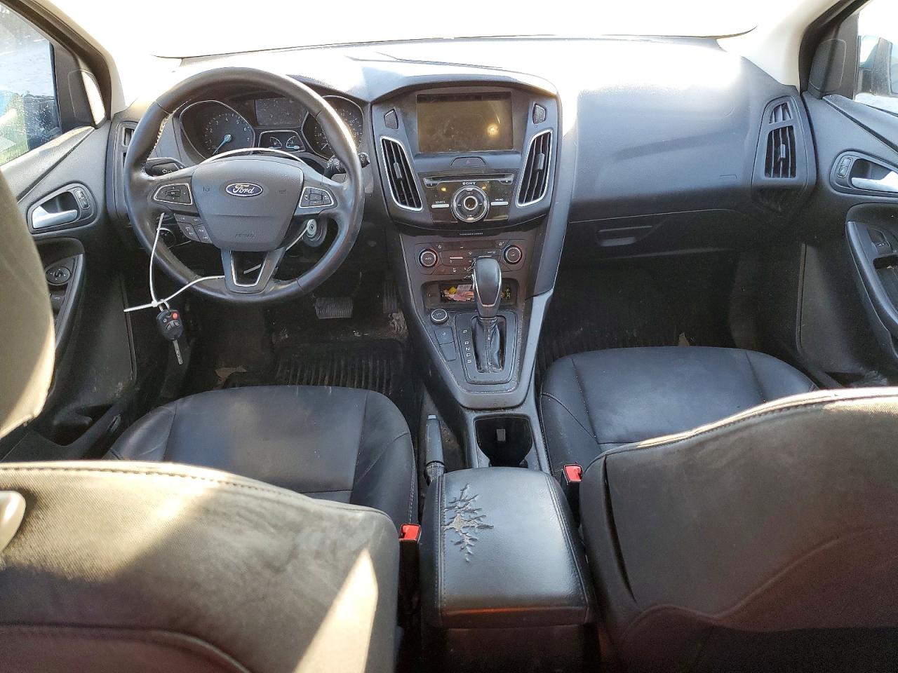 2017 FORD FOCUS SEL photo 29