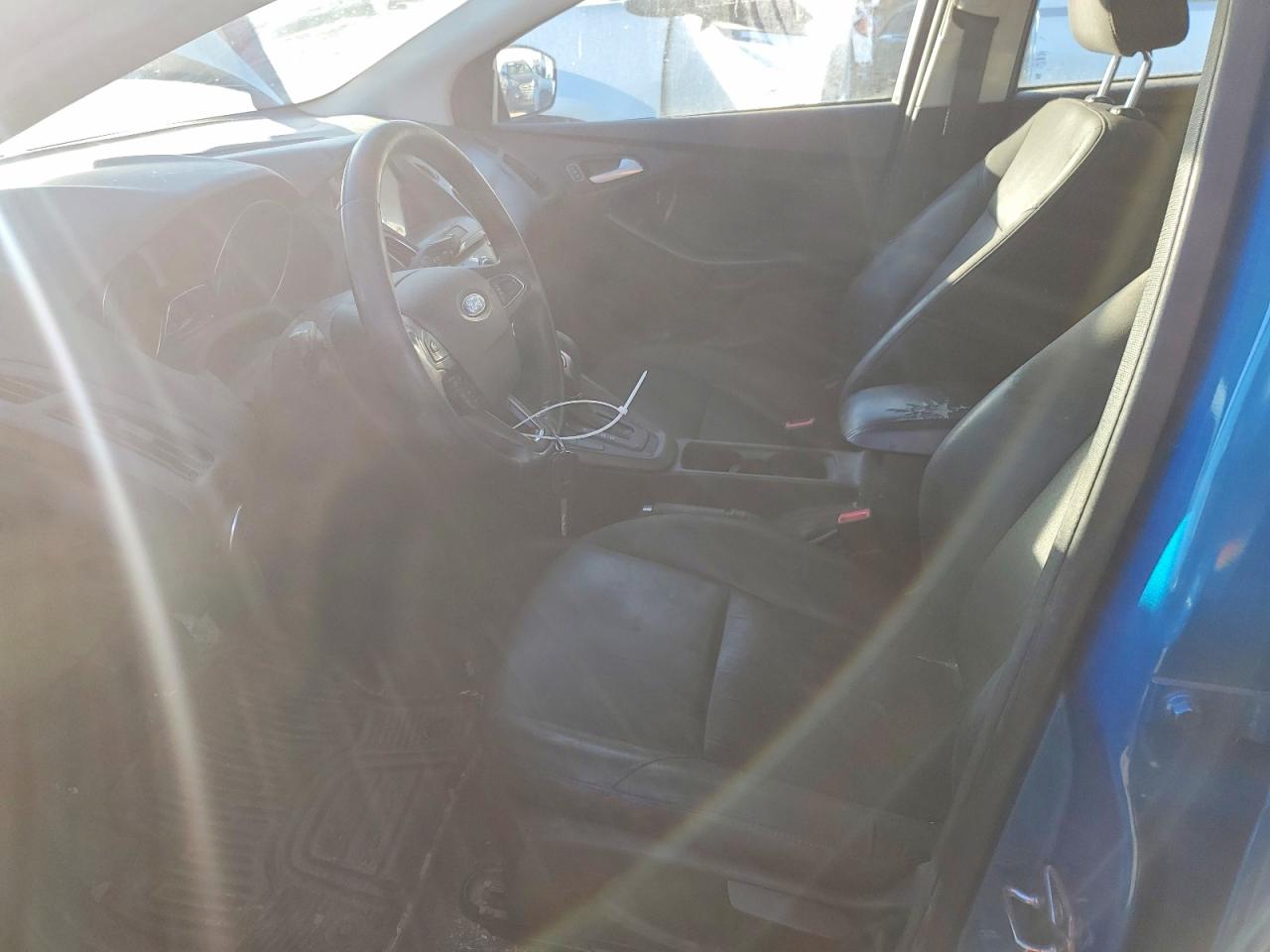 2017 FORD FOCUS SEL photo 25