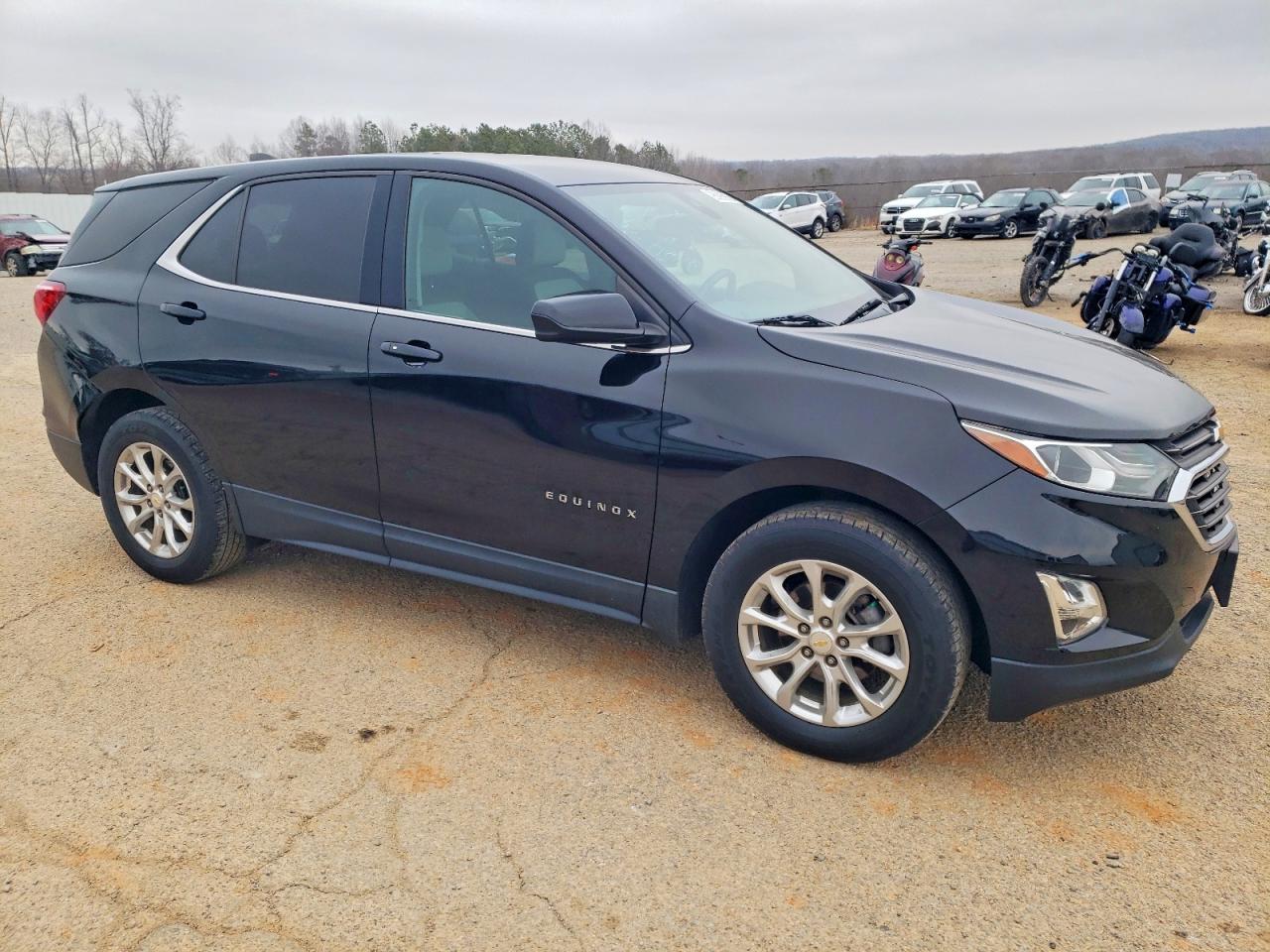 2020 CHEVROLET EQUINOX LT photo 4