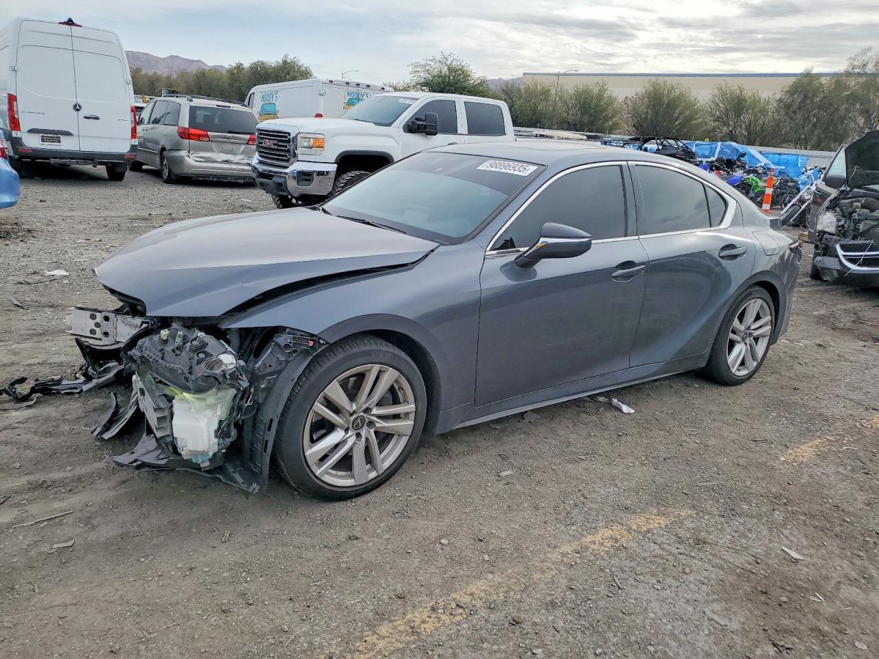 2021 LEXUS IS