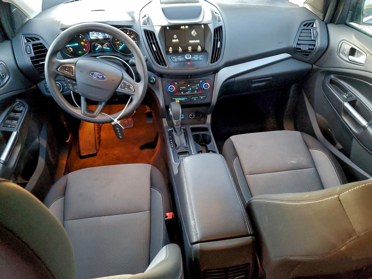 2019 FORD ESCAPE SE photo 8
