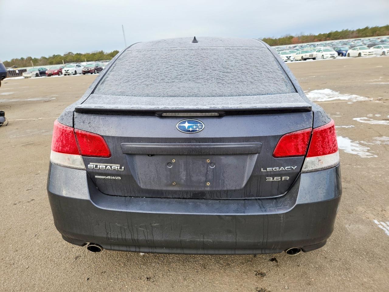 2013 SUBARU LEGACY 3.6R LIMITED photo 6