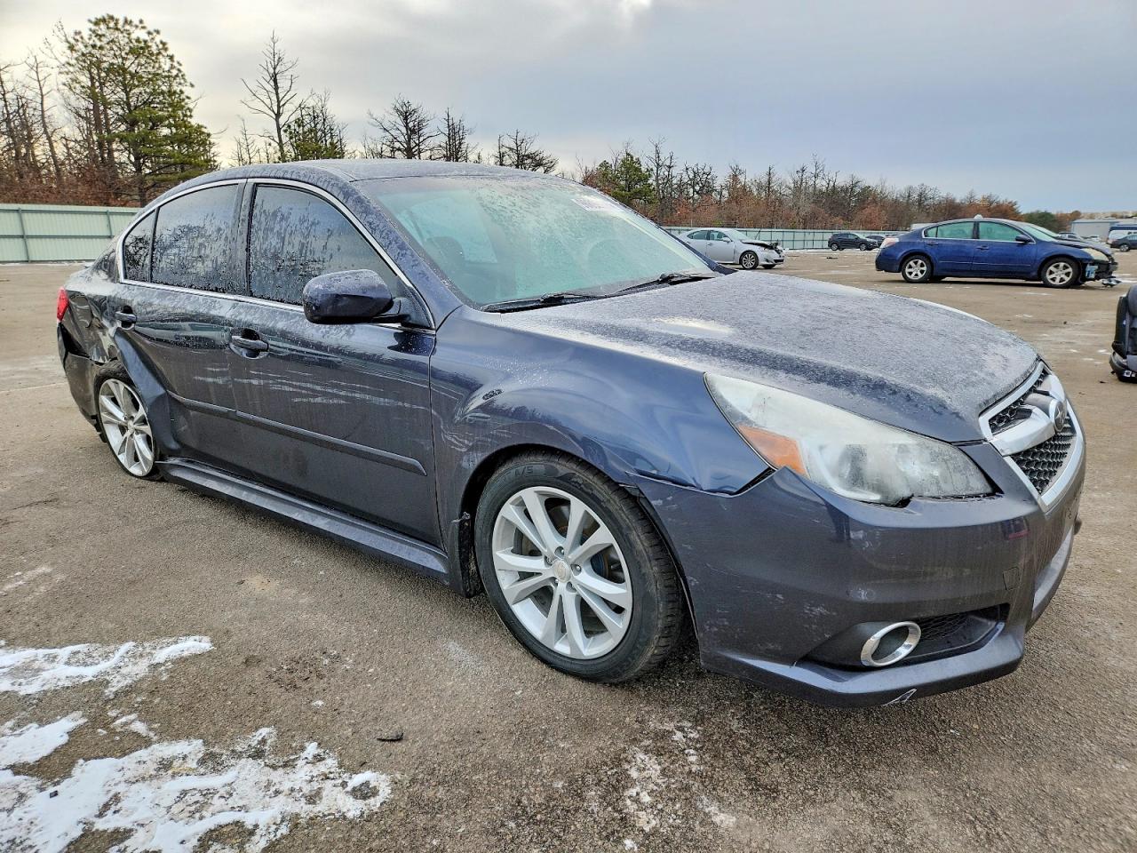 2013 SUBARU LEGACY 3.6R LIMITED photo 4