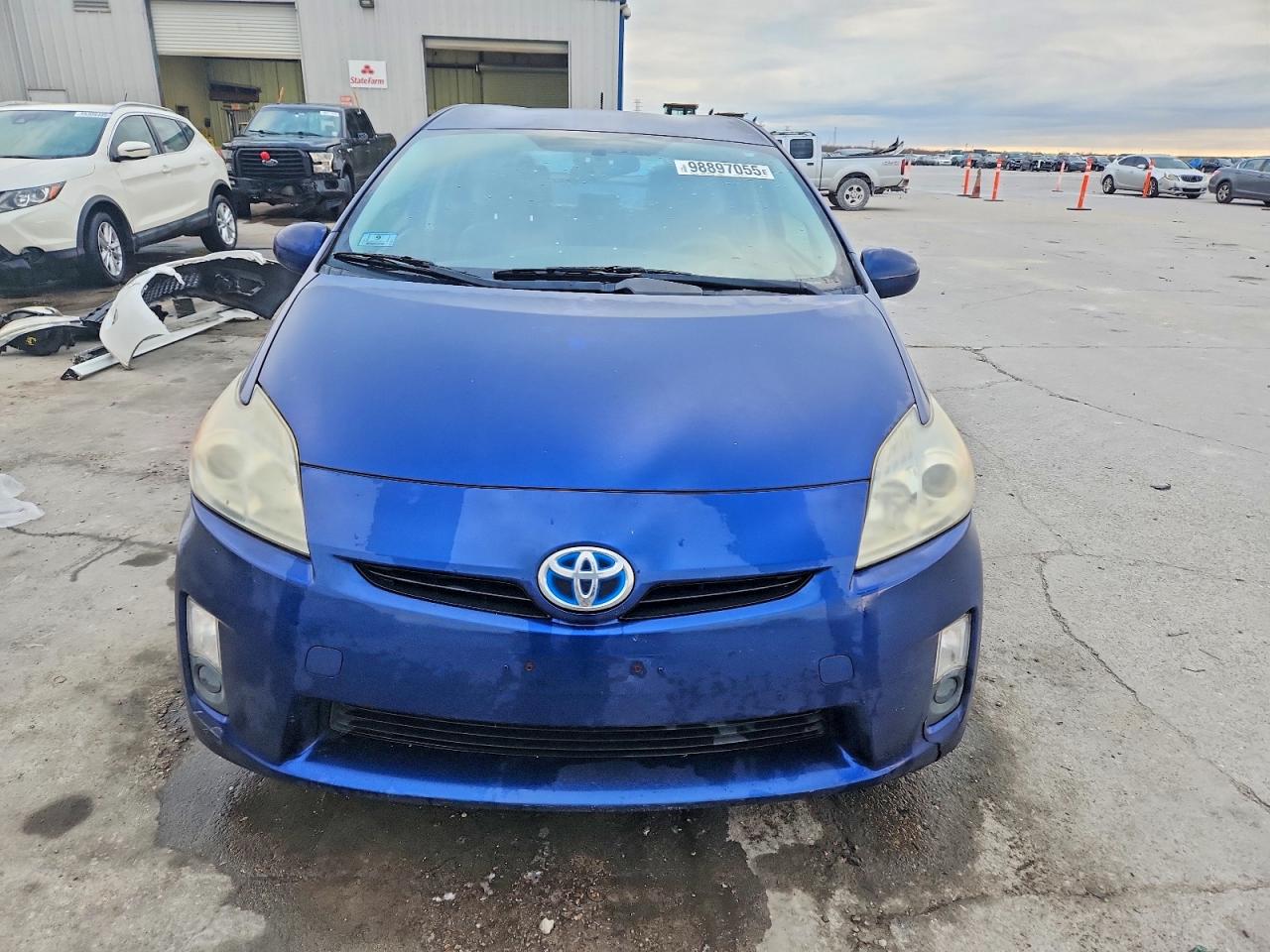 2011 TOYOTA PRIUS photo 5