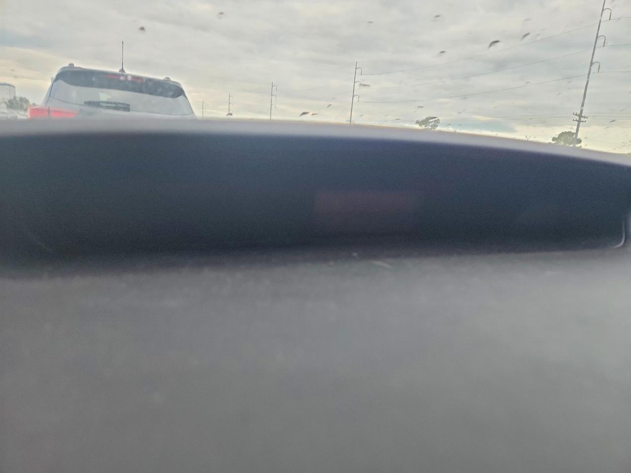 2011 TOYOTA PRIUS photo 9