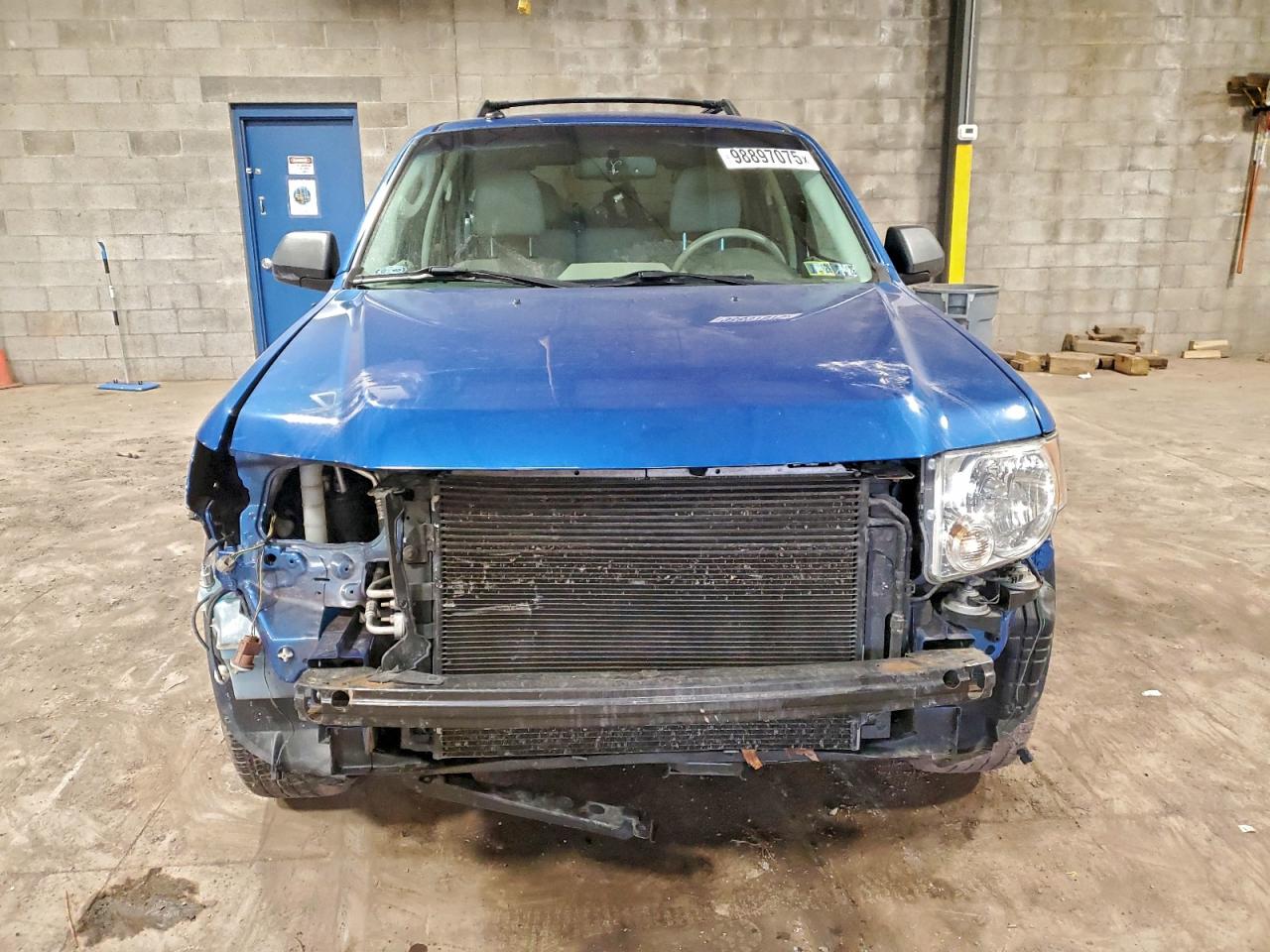 2012 FORD ESCAPE XLT photo 5