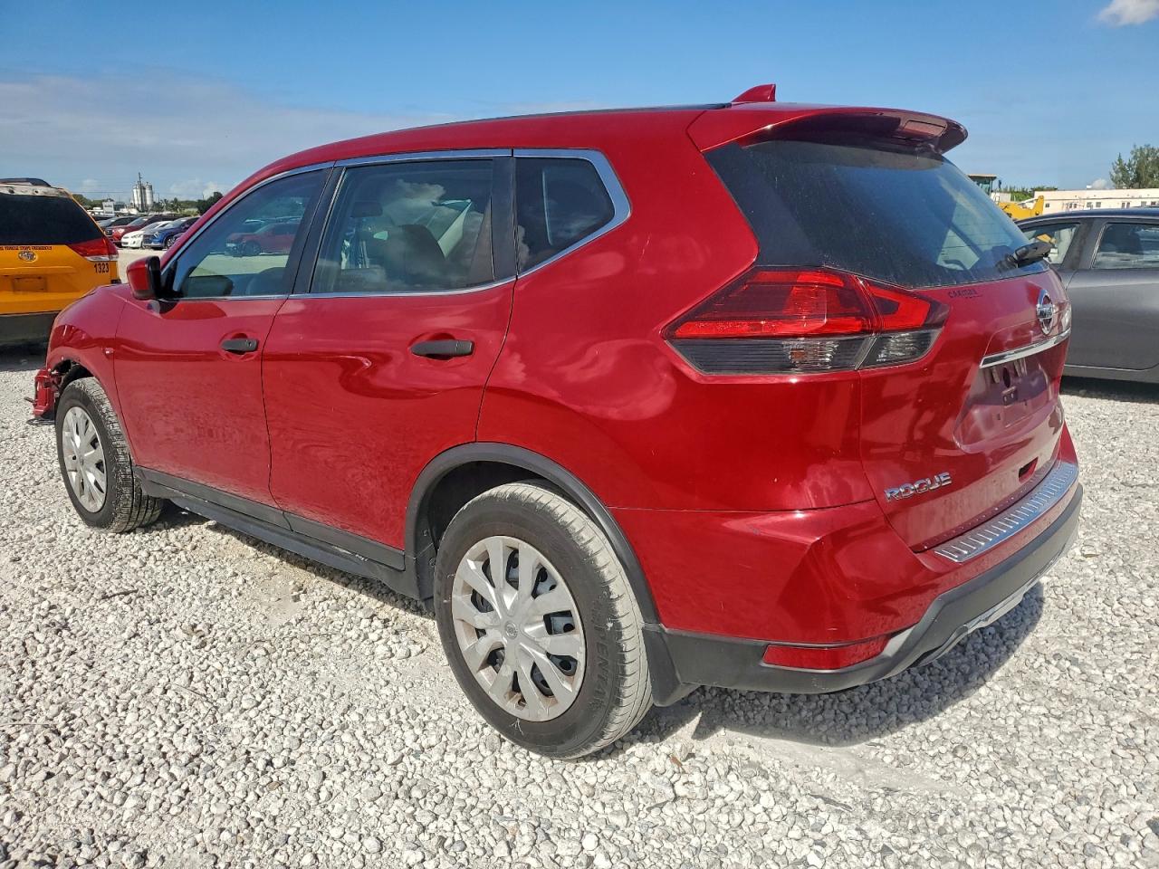2017 NISSAN ROGUE S photo 2