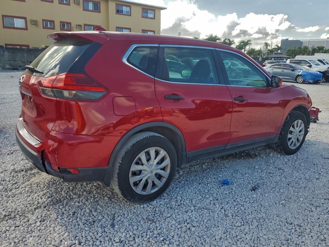 2017 NISSAN ROGUE S photo 3