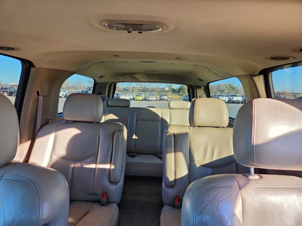 2003 CHEVROLET SUBURBAN K1500 photo 10