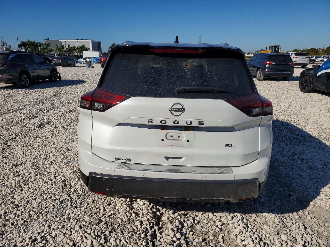 2024 NISSAN ROGUE SL photo 6