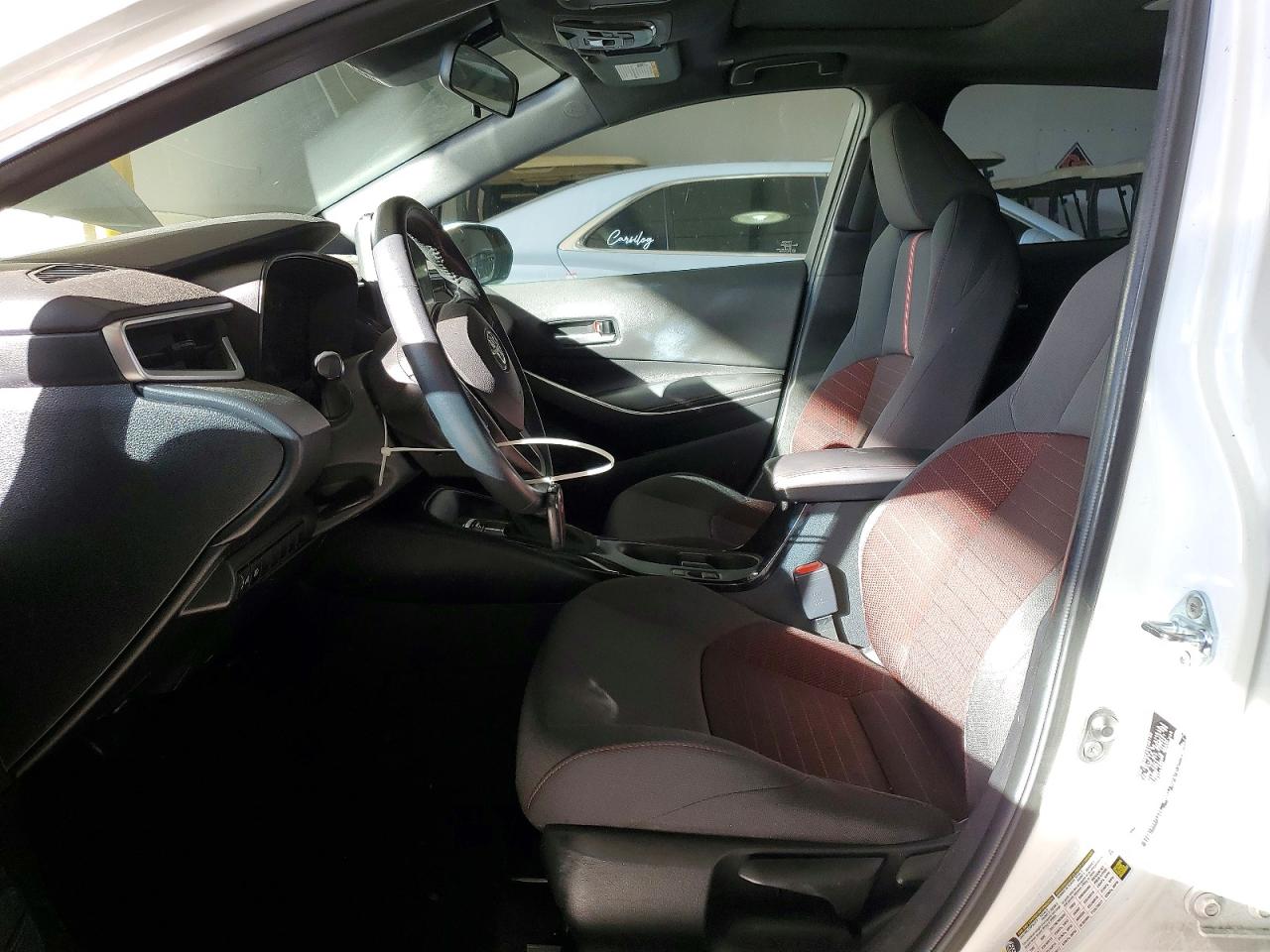 2023 TOYOTA COROLLA SE photo 19