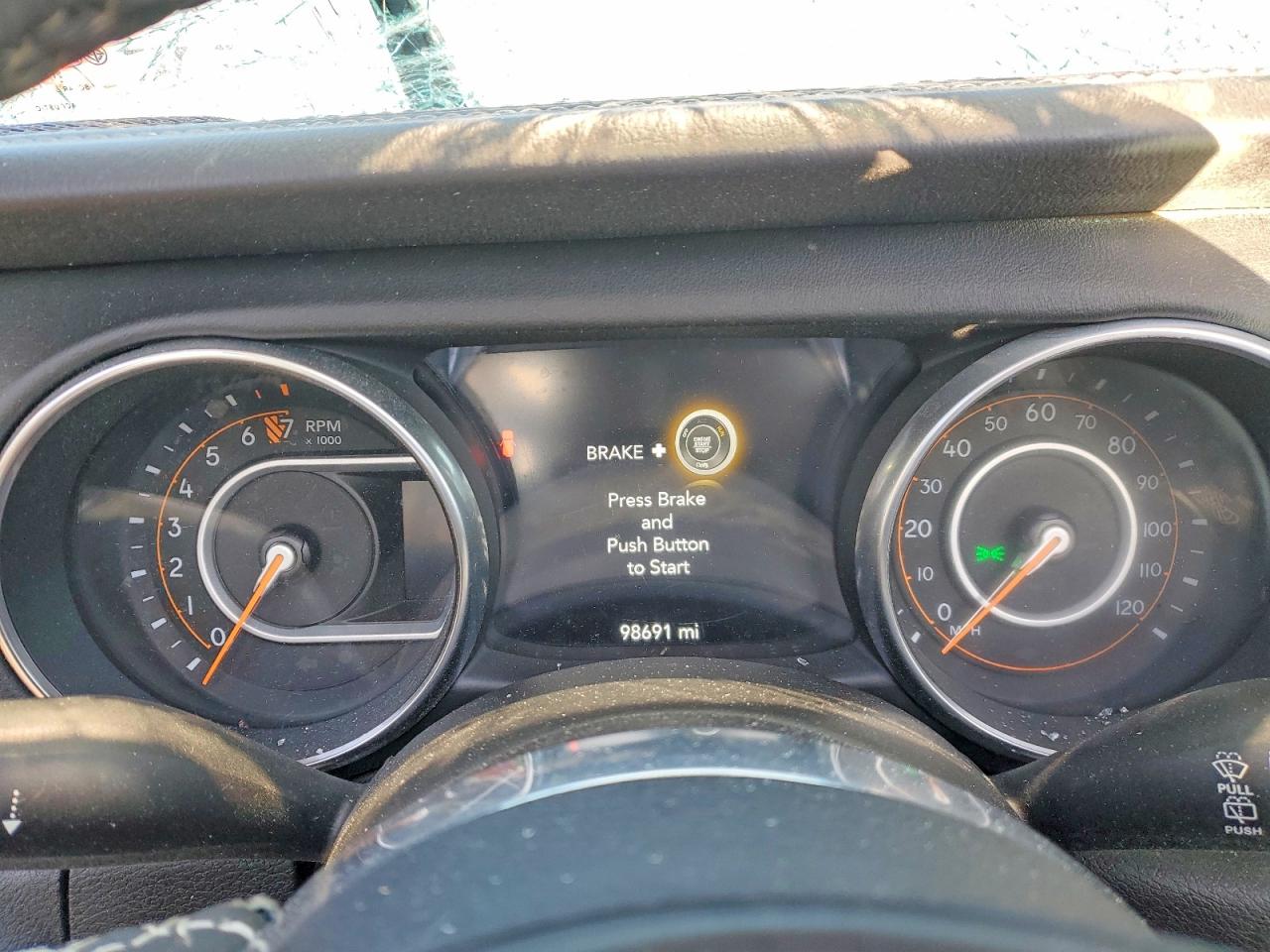 2019 JEEP WRANGLER UNLIMITED SAHARA photo 9