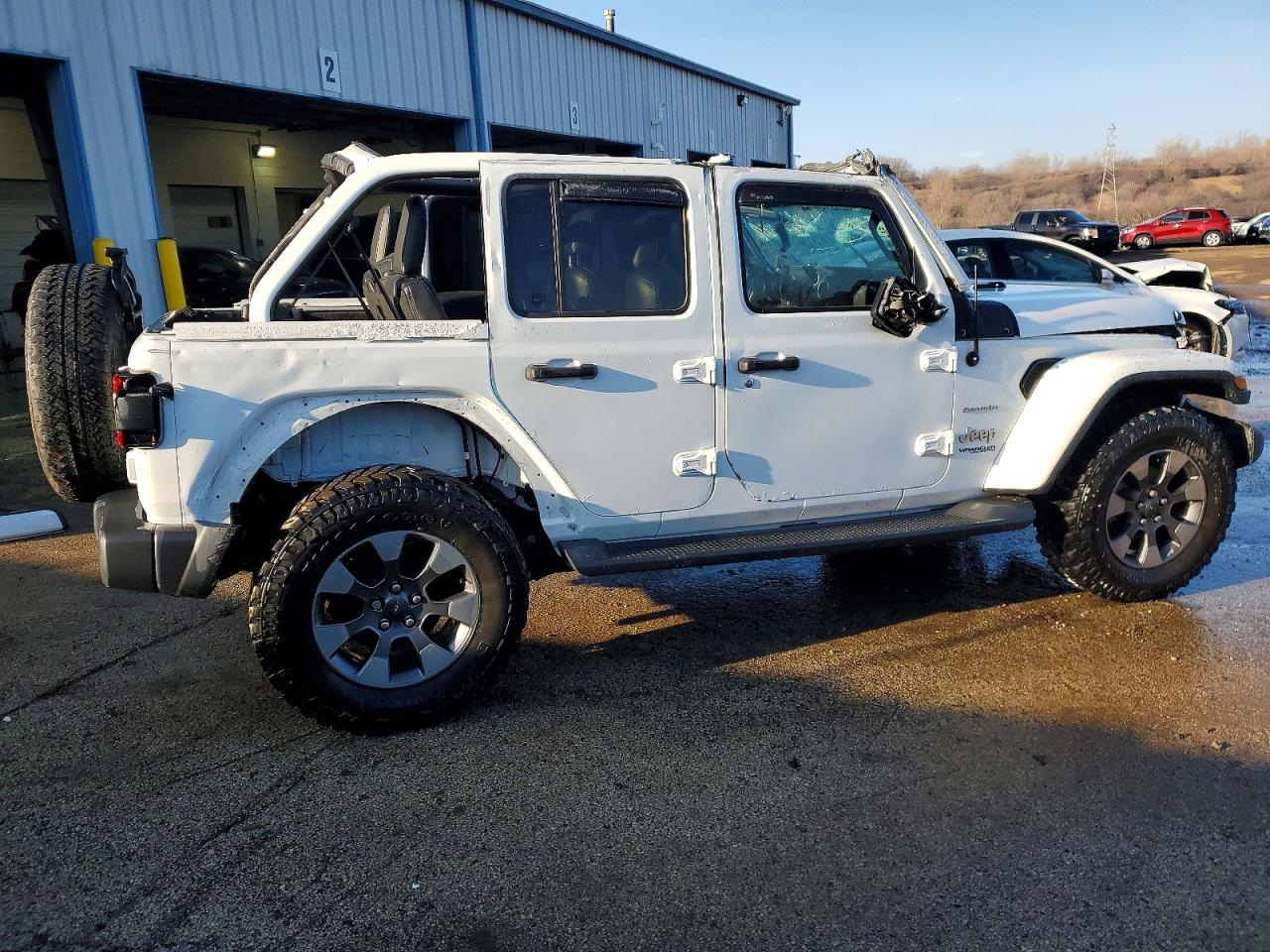 2019 JEEP WRANGLER UNLIMITED SAHARA photo 3
