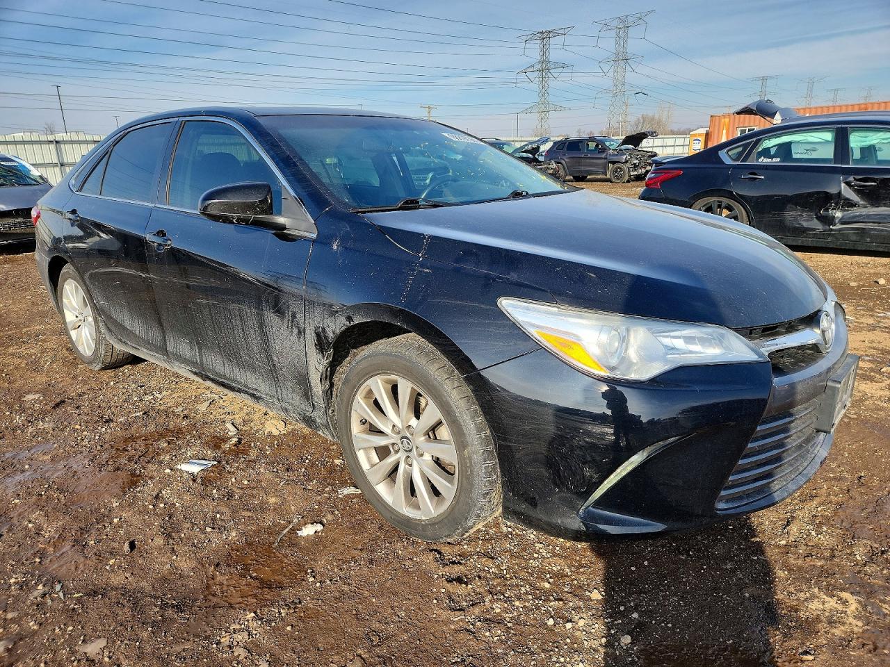 2017 TOYOTA CAMRY LE photo 4