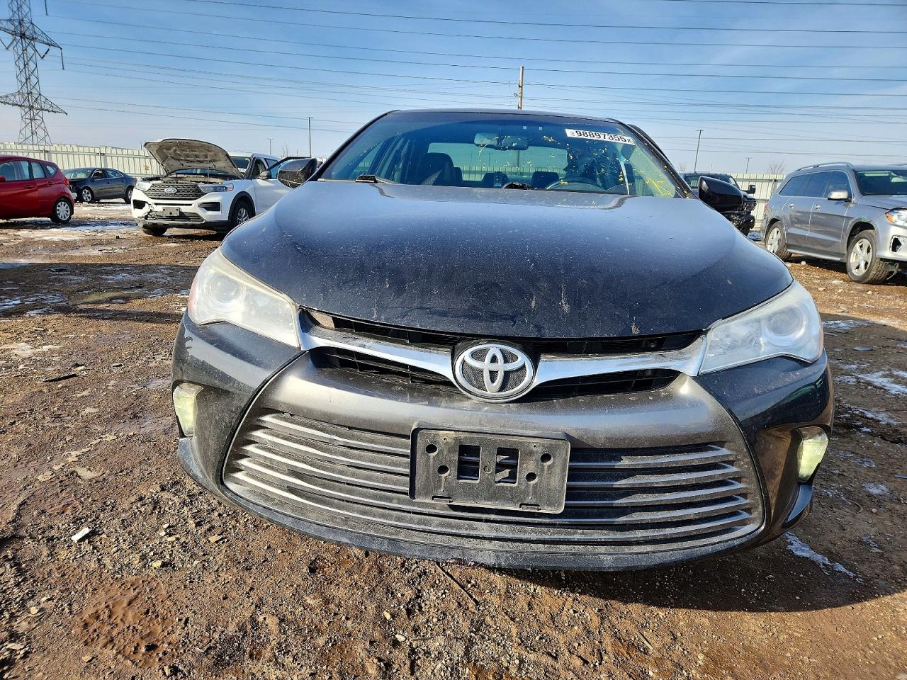 2017 TOYOTA CAMRY LE photo 5