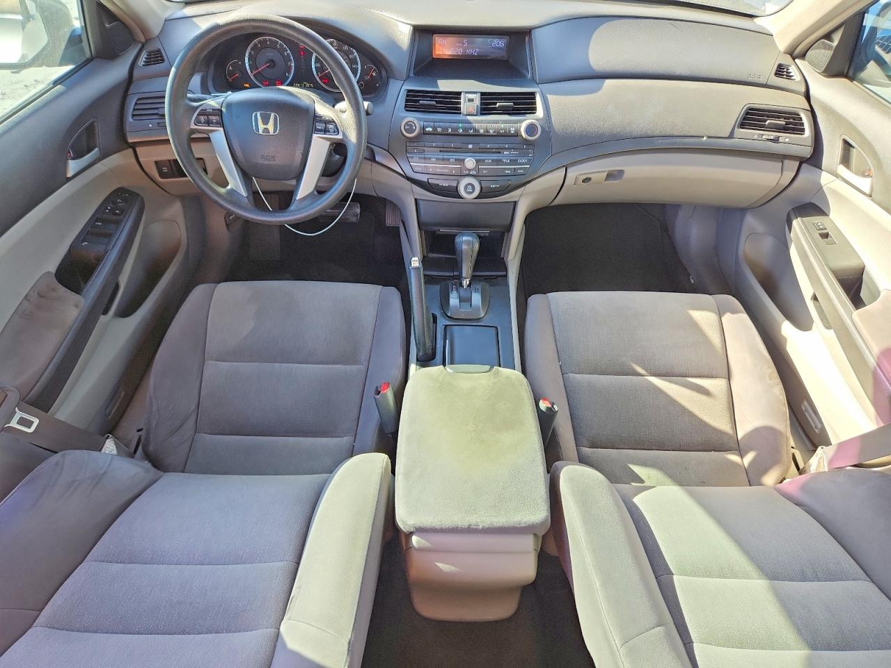 2008 HONDA ACCORD LX photo 8