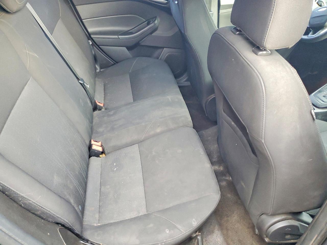 2017 FORD FOCUS SE photo 37