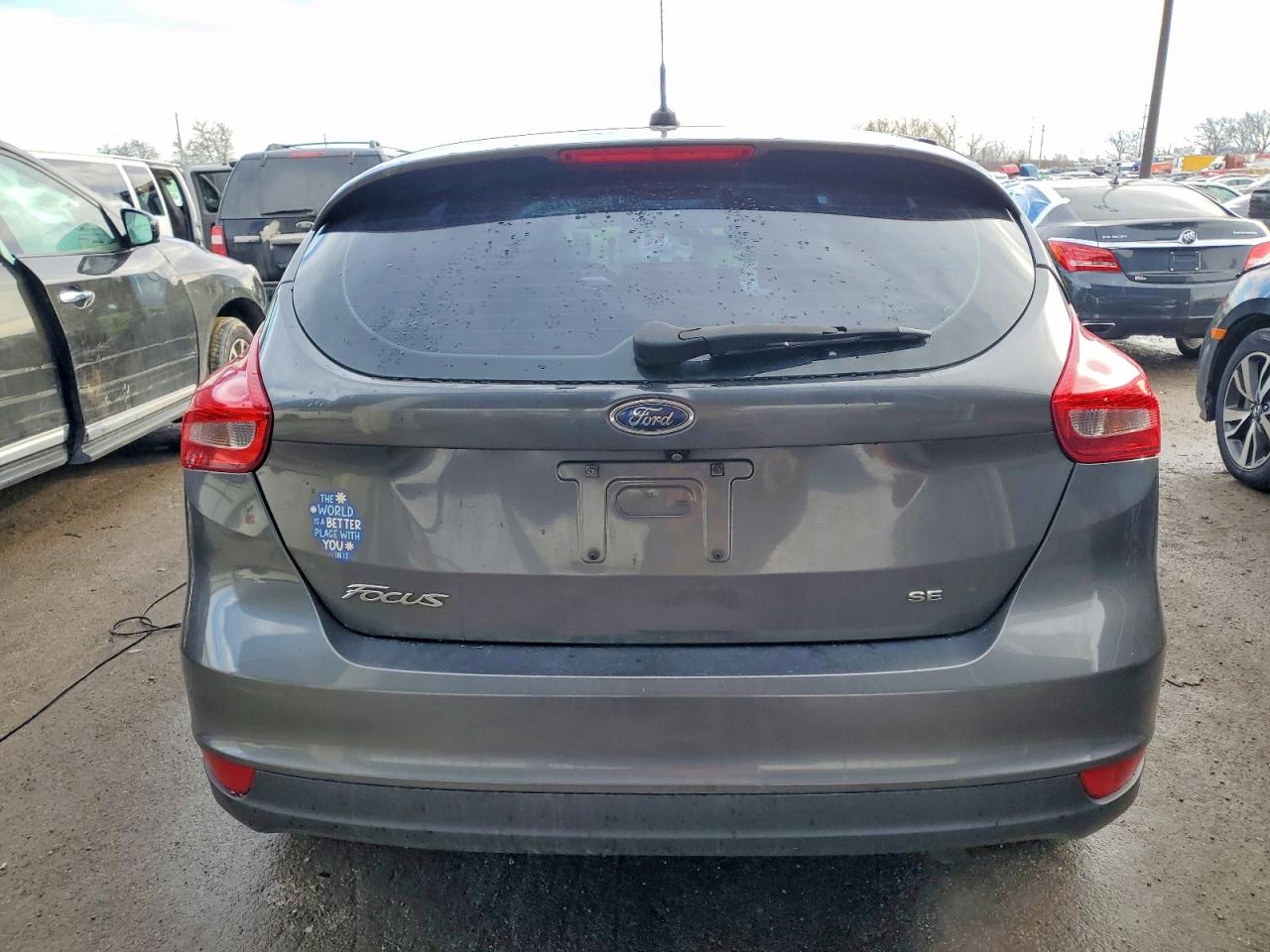 2017 FORD FOCUS SE photo 21