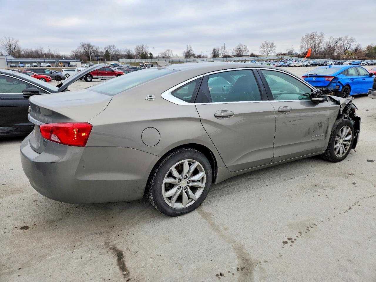 2018 CHEVROLET IMPALA LT photo 5