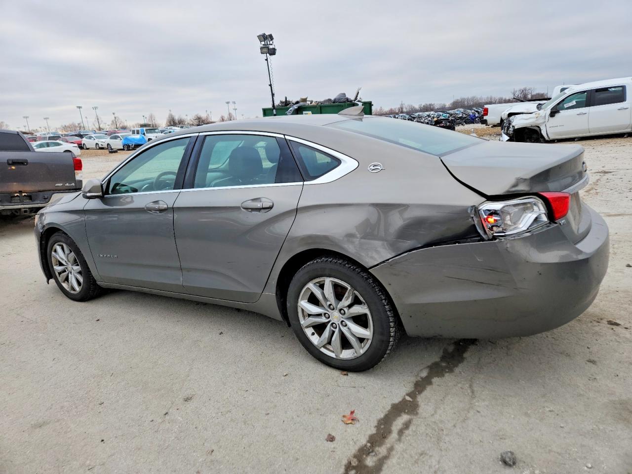 2018 CHEVROLET IMPALA LT photo 3