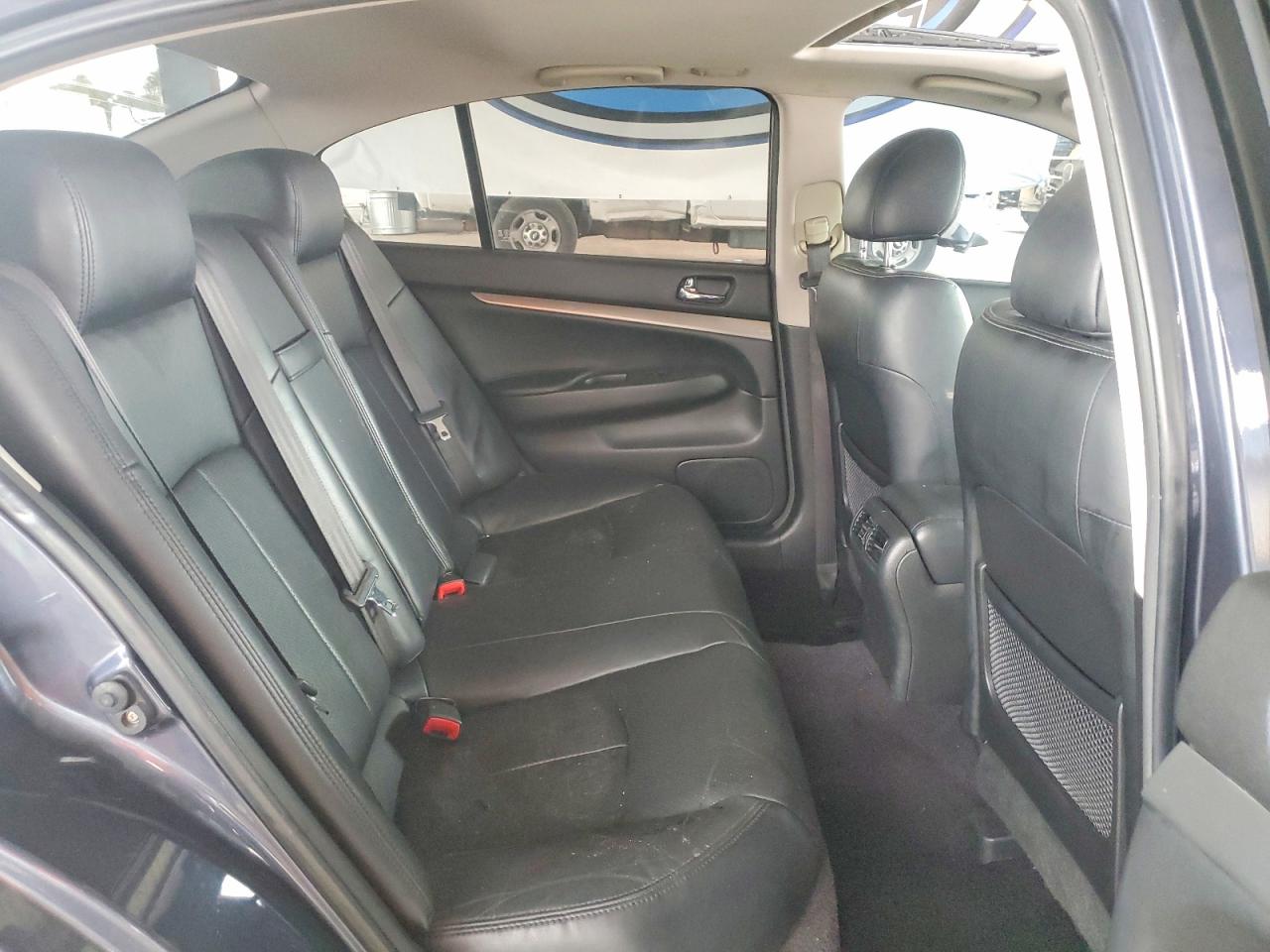 2012 INFINITI G37 BASE photo 10