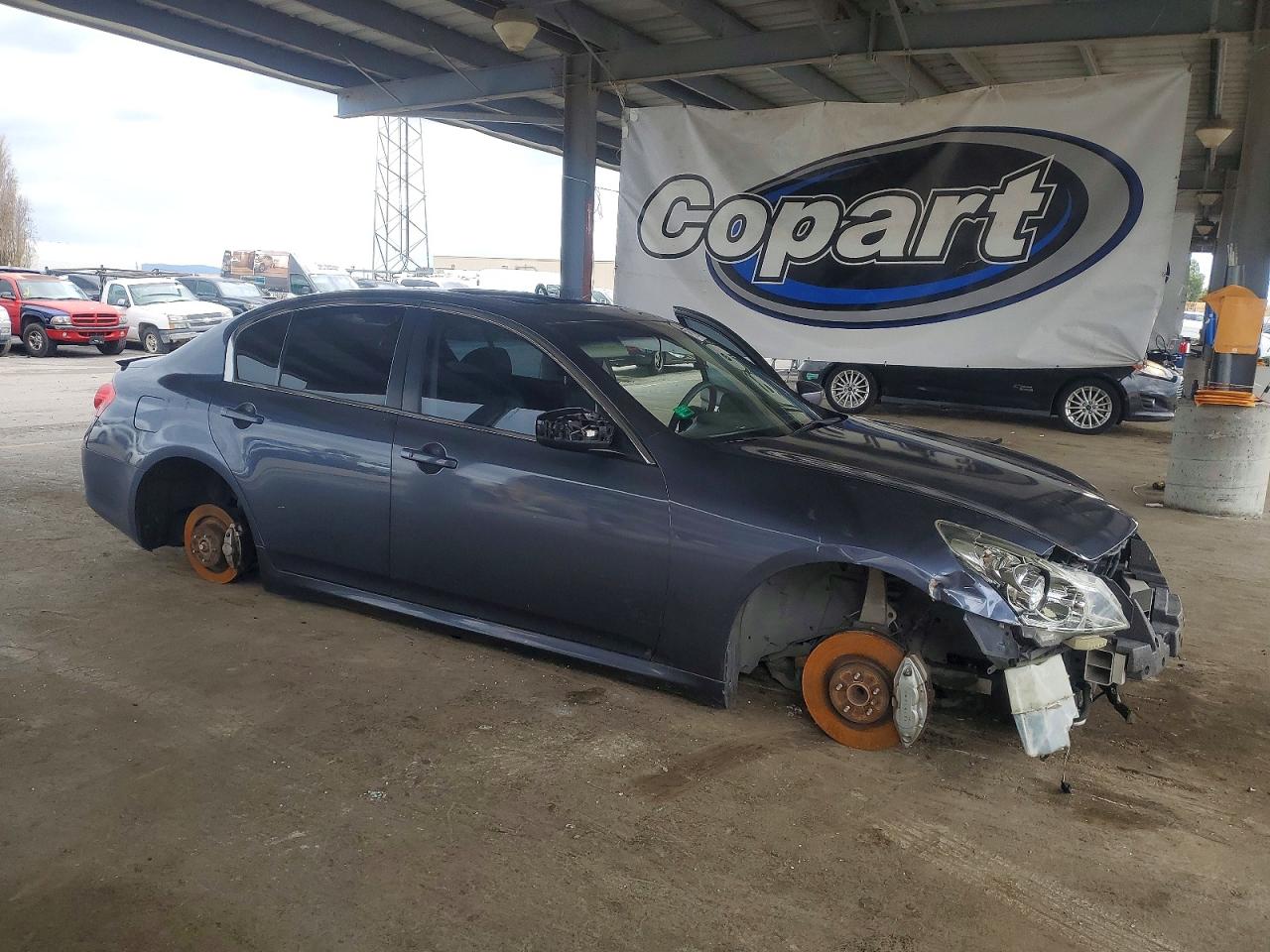 2012 INFINITI G37 BASE photo 4