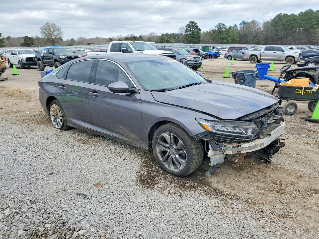 2018 HONDA ACCORD LX photo 10