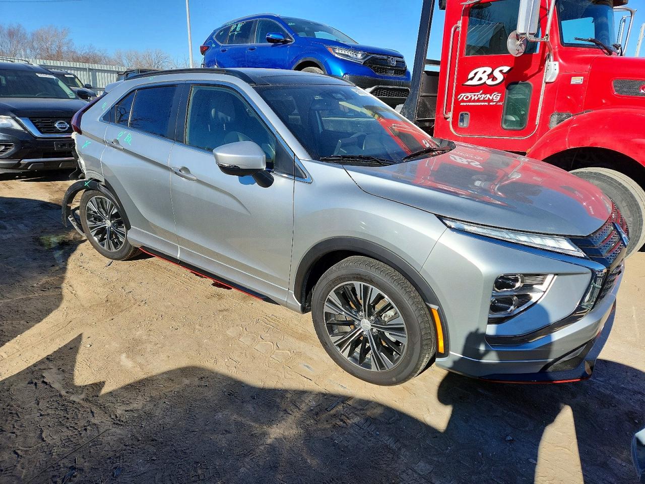 2022 MITSUBISHI ECLIPSE CROSS SE photo 4