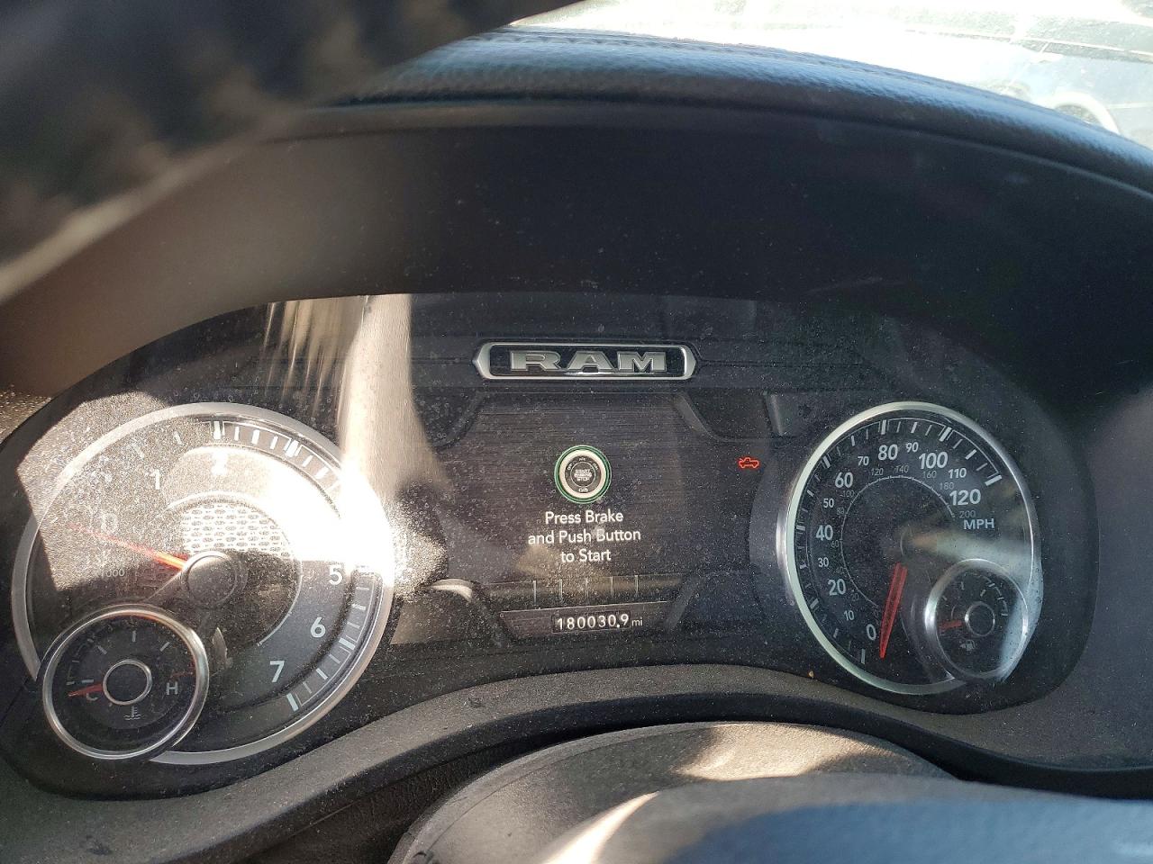 2021 RAM 1500 LARAMIE photo 9