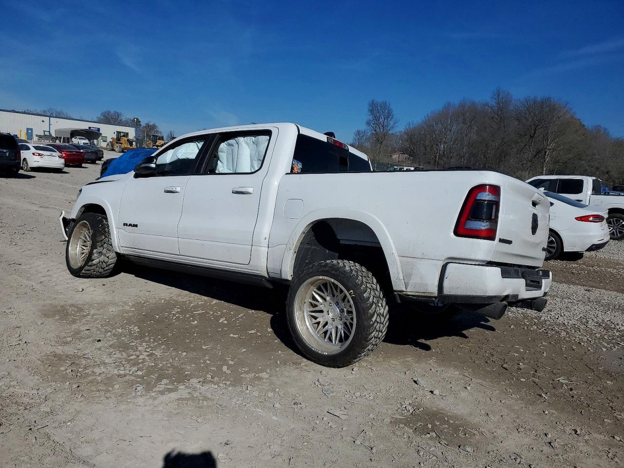 2021 RAM 1500 LARAMIE photo 2