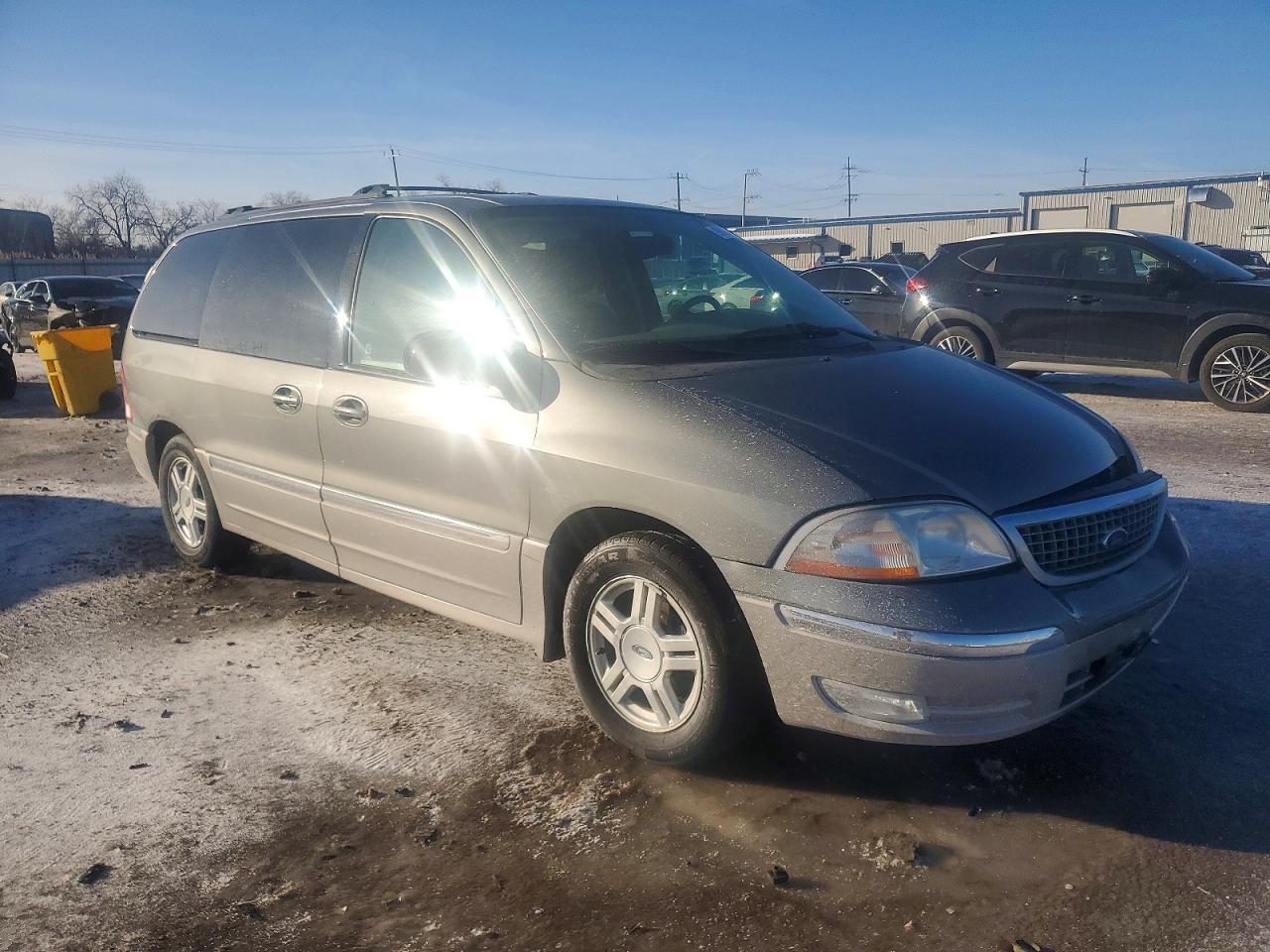 2003 FORD WINDSTAR SEL photo 4