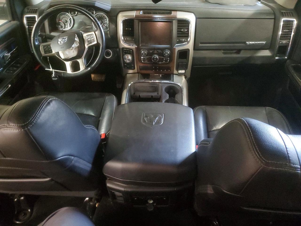 2015 RAM 1500 LARAMIE photo 8
