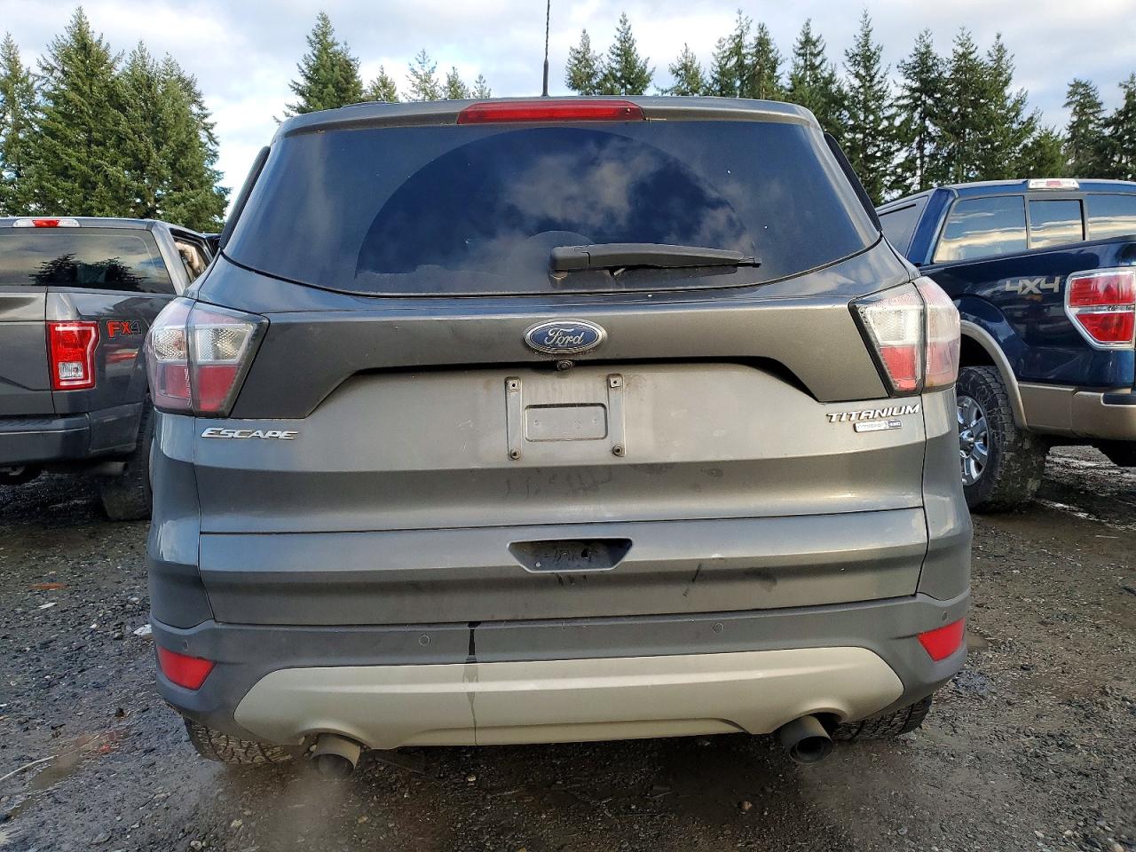 2017 FORD ESCAPE TITANIUM photo 6