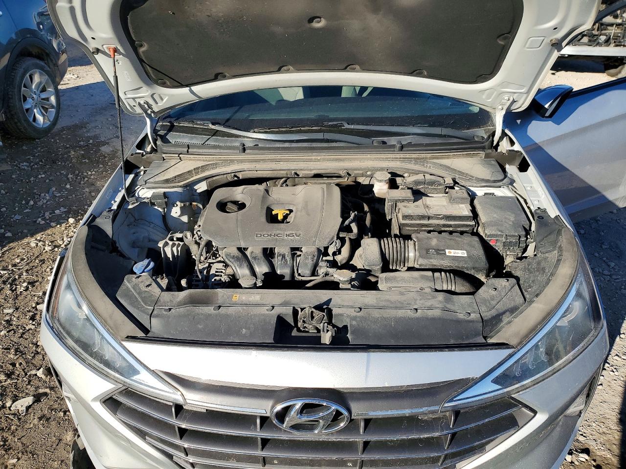2019 HYUNDAI ELANTRA SEL photo 31