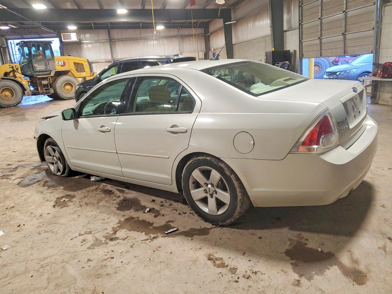 2008 FORD FUSION SE photo 2