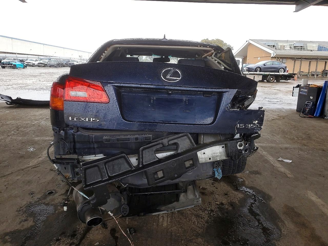 2007 LEXUS IS 350 photo 6