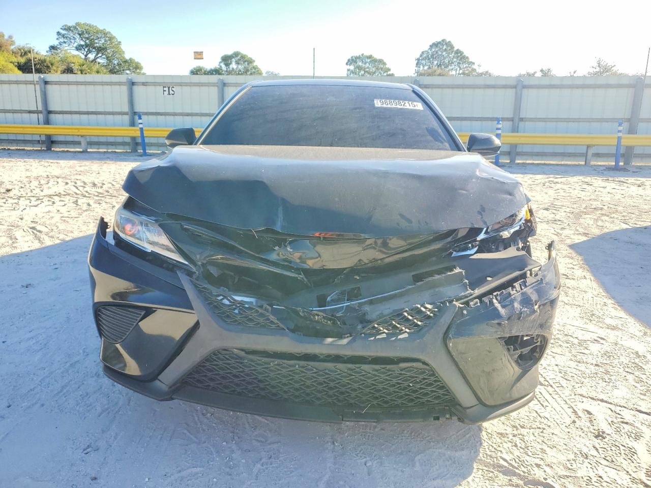 2019 TOYOTA CAMRY L photo 5