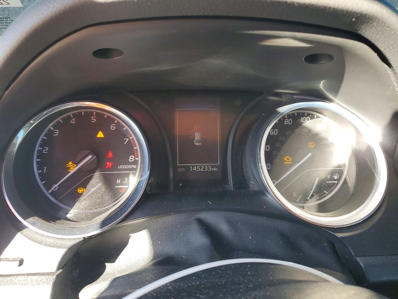2019 TOYOTA CAMRY L photo 9