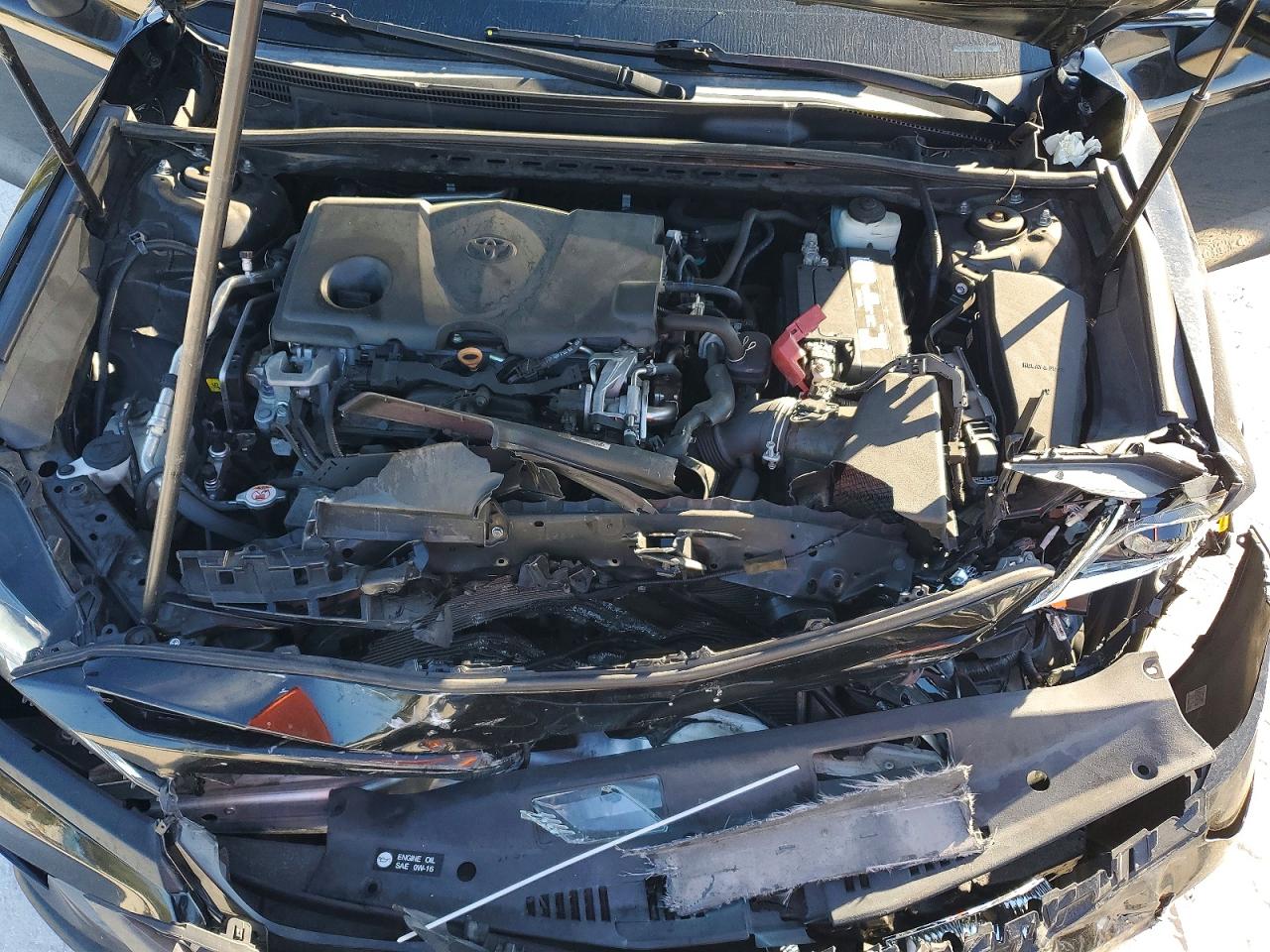 2019 TOYOTA CAMRY L photo 11